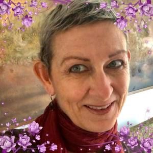 Meet your Posher, Cynthia